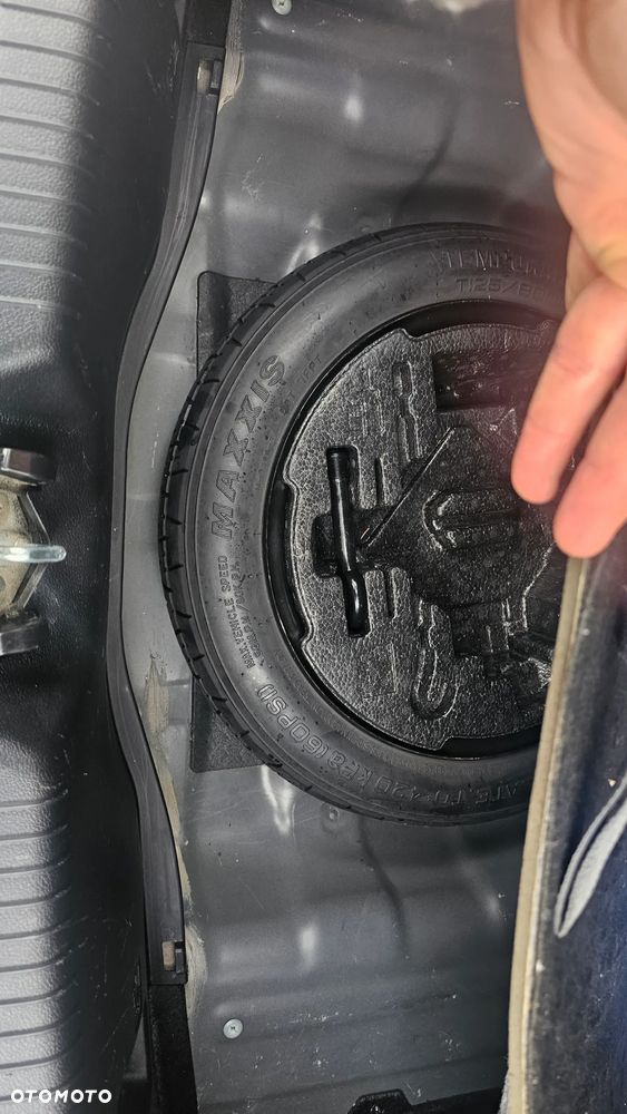 Kia Ceed 1.4 CVVT Dream Team Edition - 24