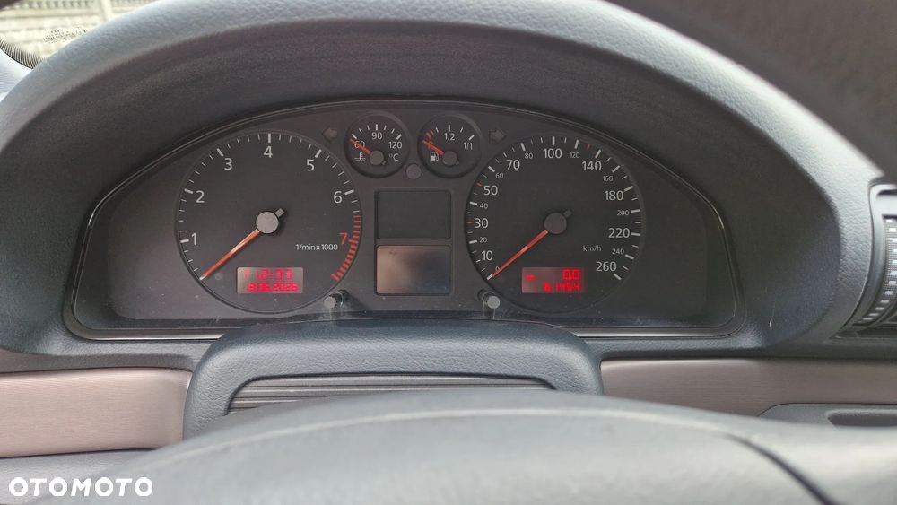 Audi A4 Limousine - 19
