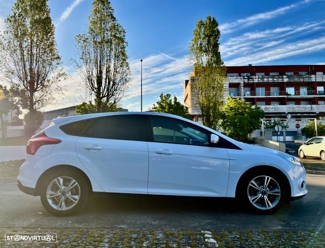 Ford Focus 1.0 EcoBoost S&S SYNC Edition - 10