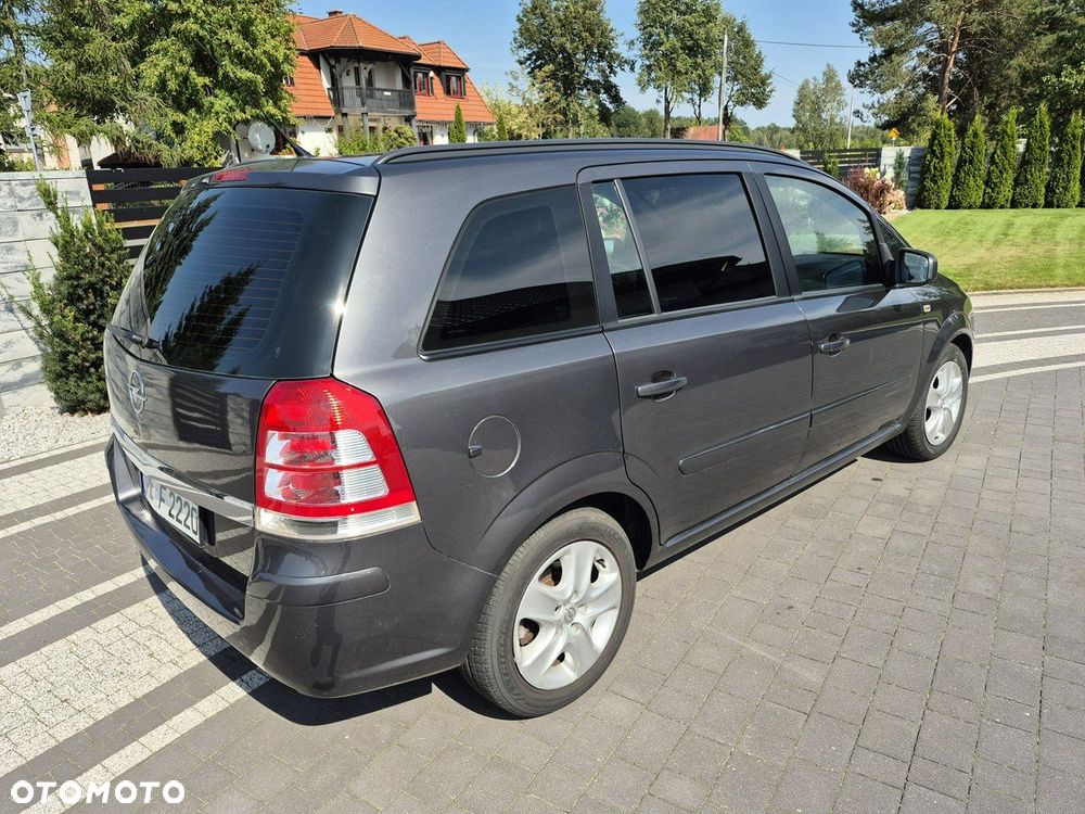 Opel Zafira - 3