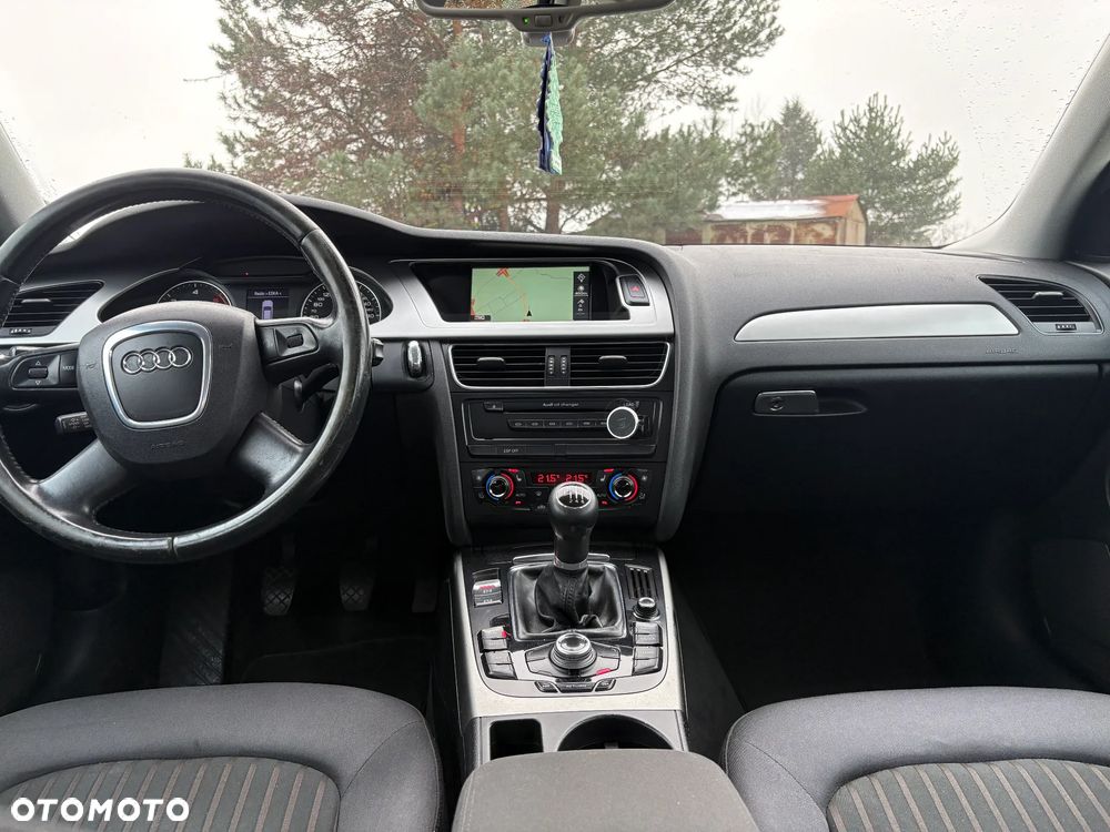 Audi A4 Avant 2.0 TDI DPF - 11