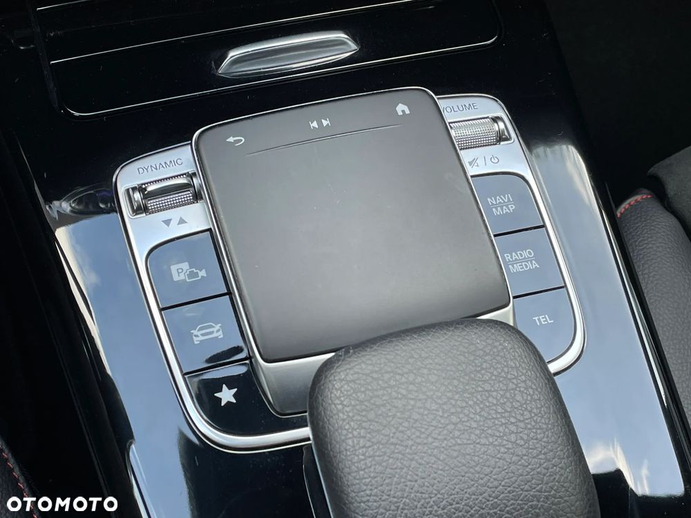 Mercedes-Benz Klasa A 180 AMG Line 7G-DCT - 25