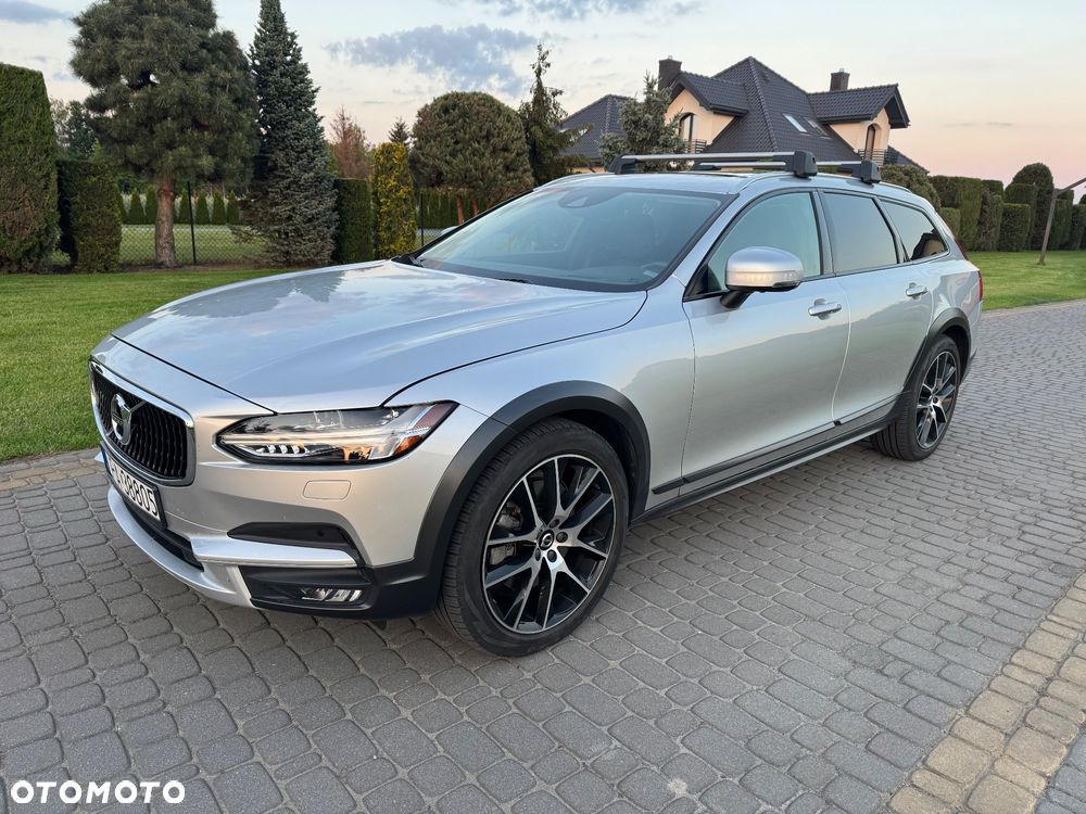 Volvo V90 Cross Country T6 AWD - 17