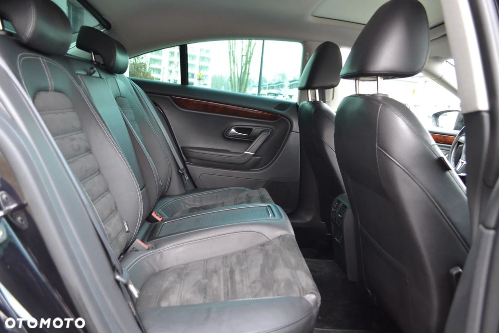 Volkswagen Passat CC - 29