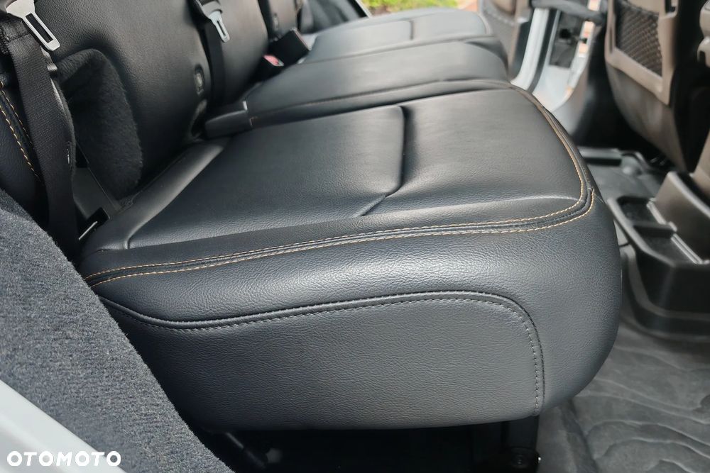 Jeep Wrangler Unlimited GME 2.0 Turbo Sahara - 20