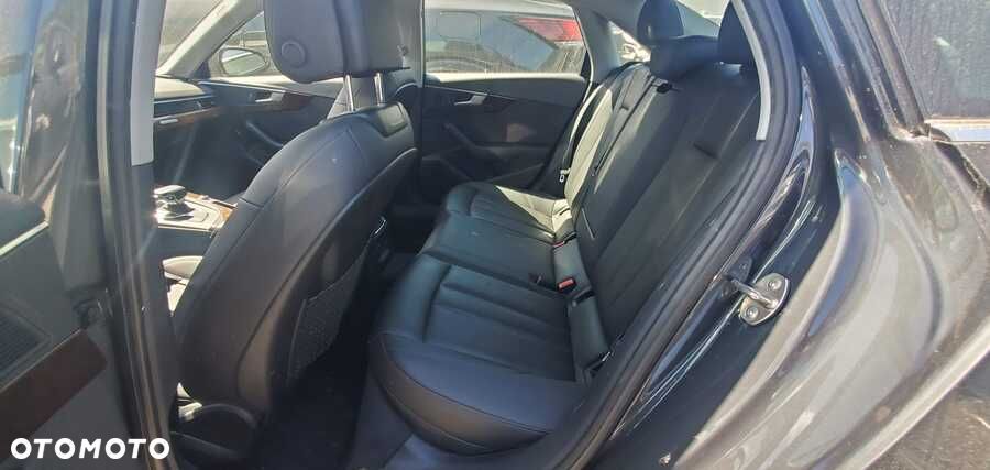 Audi A4 Limousine - 31