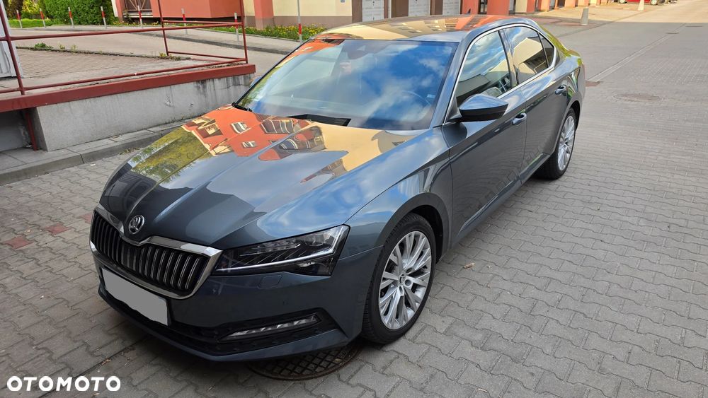 Skoda Superb 2.0 TDI SCR Ambition DSG - 25