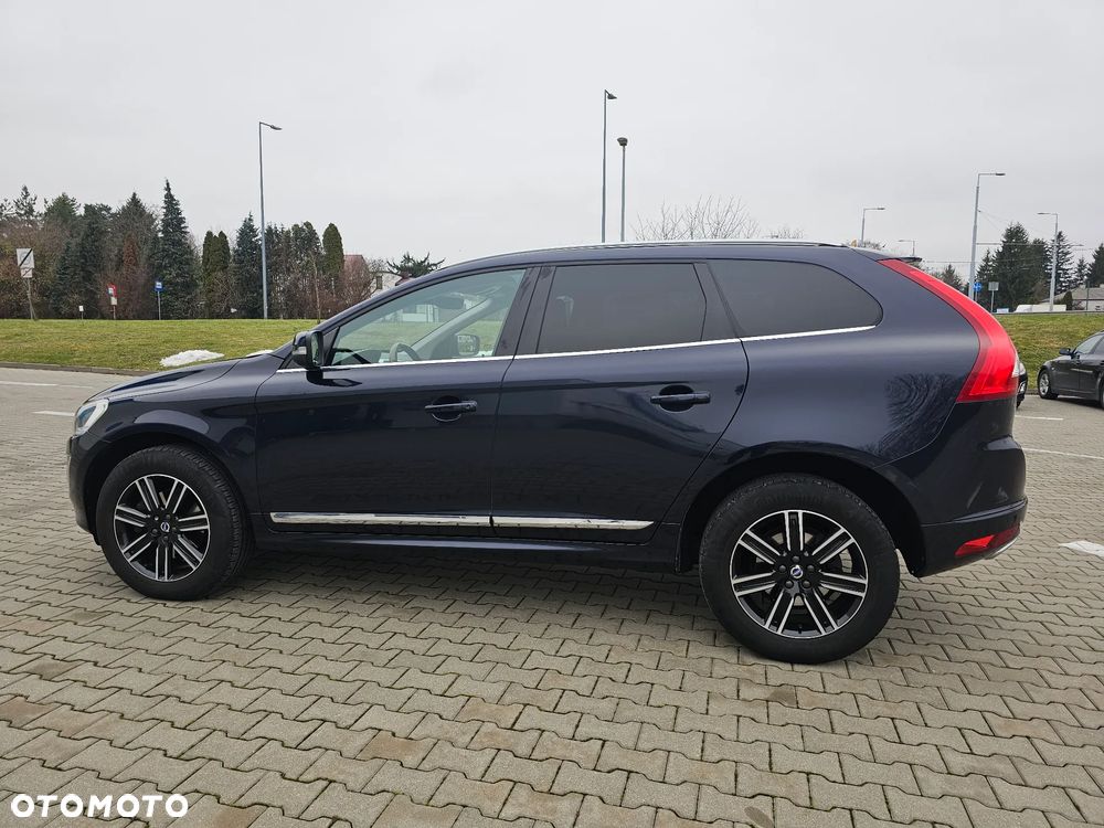 Volvo XC 60 D5 AWD Geartronic Summum - 6
