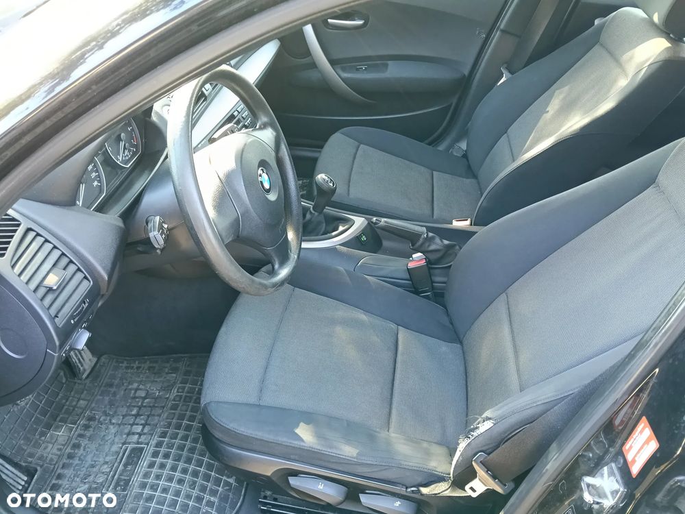 BMW Seria 1 116i - 13