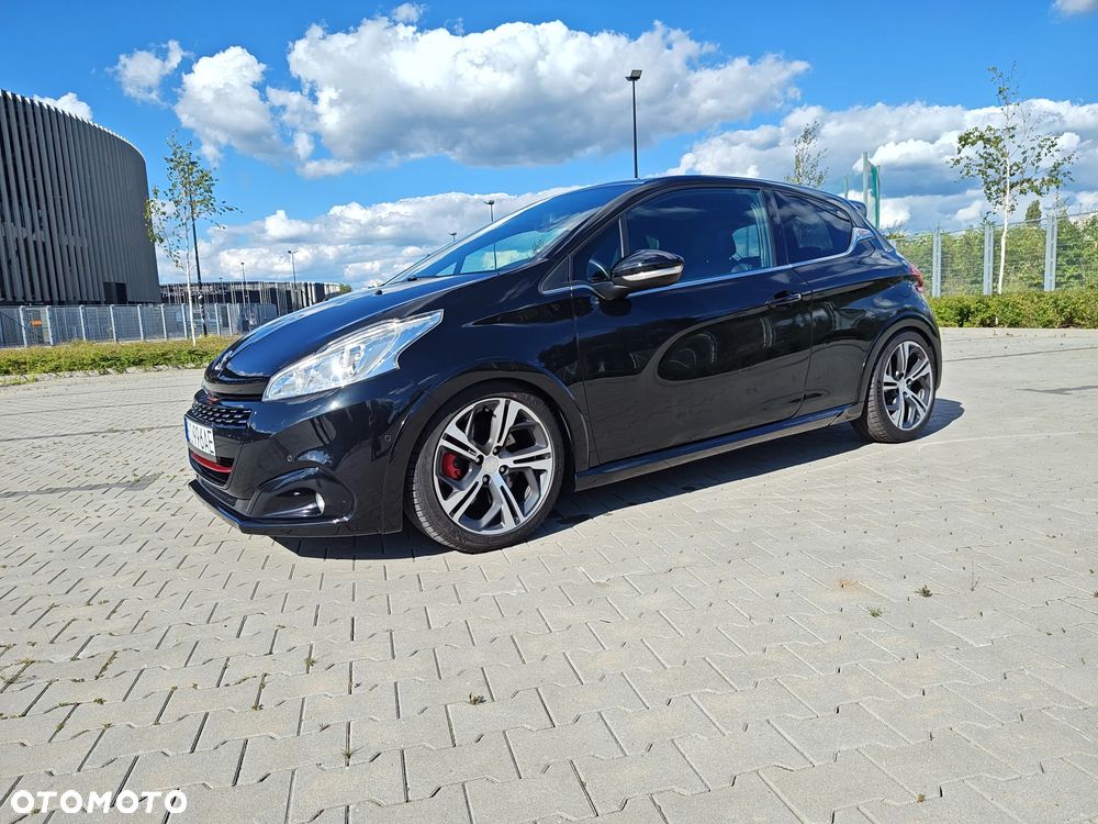 Peugeot 208 - 5