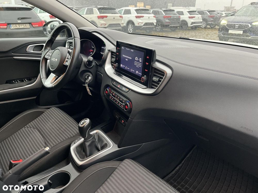 Kia XCeed 1.5 T-GDI M - 11