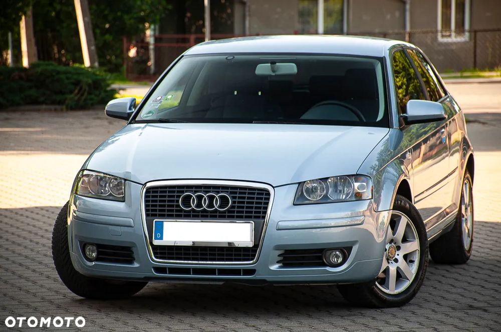 Audi A3 3-drzwiowe 1.6 Ambiente - 2