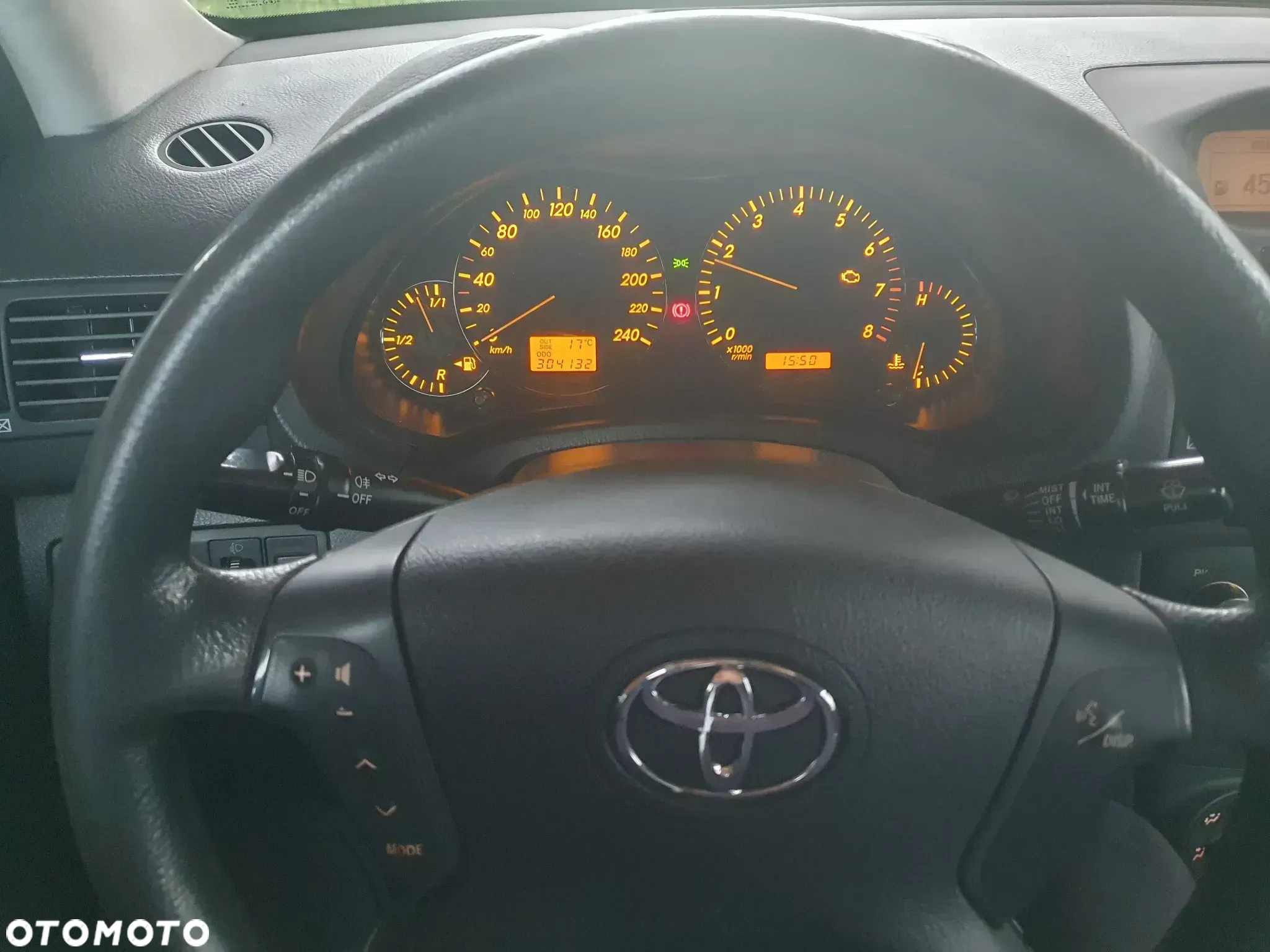 Toyota Avensis 1.6 VVT-i Terra - 2