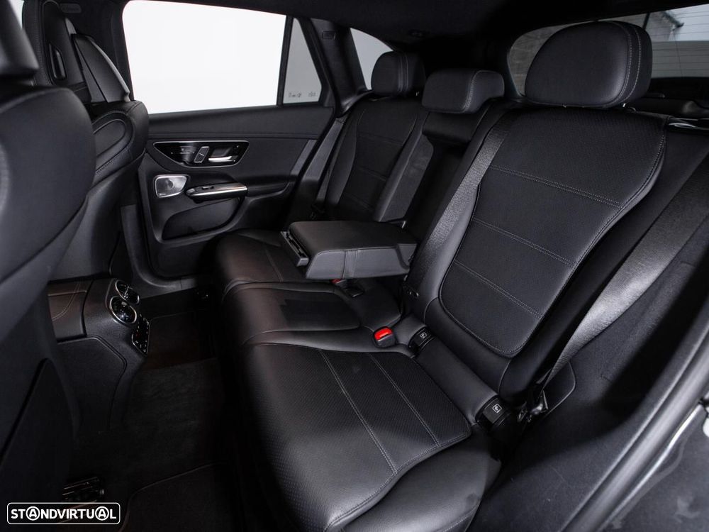 Mercedes-Benz GLC 300 de 4Matic 9G-TRONIC AMG Line Advanced - 12