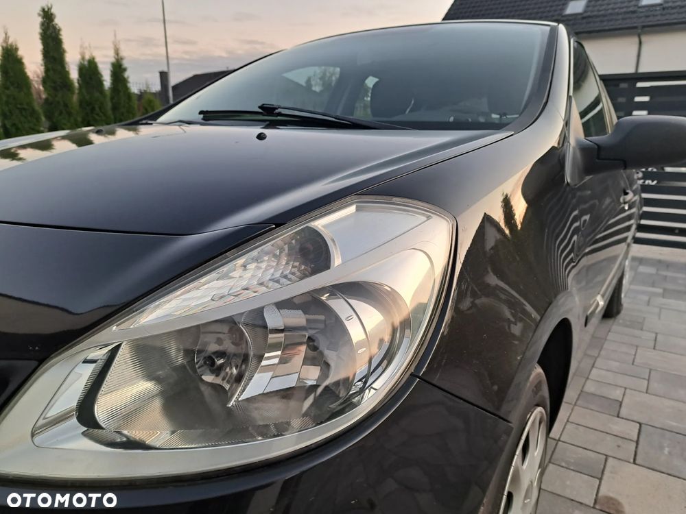 Renault Clio - 2