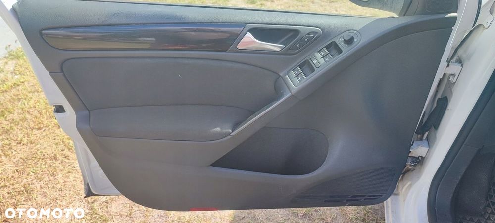 VW GOLF VI 6 HB TAPICERKA BOCZEK DRZWI LEWY PRZÓD kpl. 5D ŁADNY