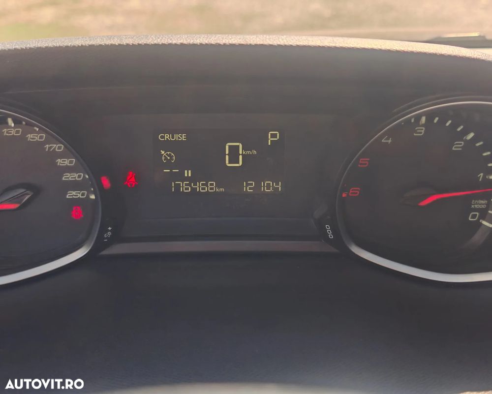 Peugeot 308 1.5L BlueHDI 130 S&S EAT8 Style - 15