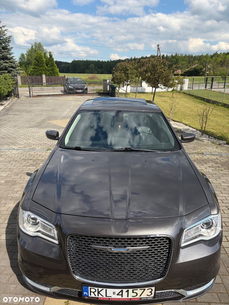 Chrysler 300C - 11