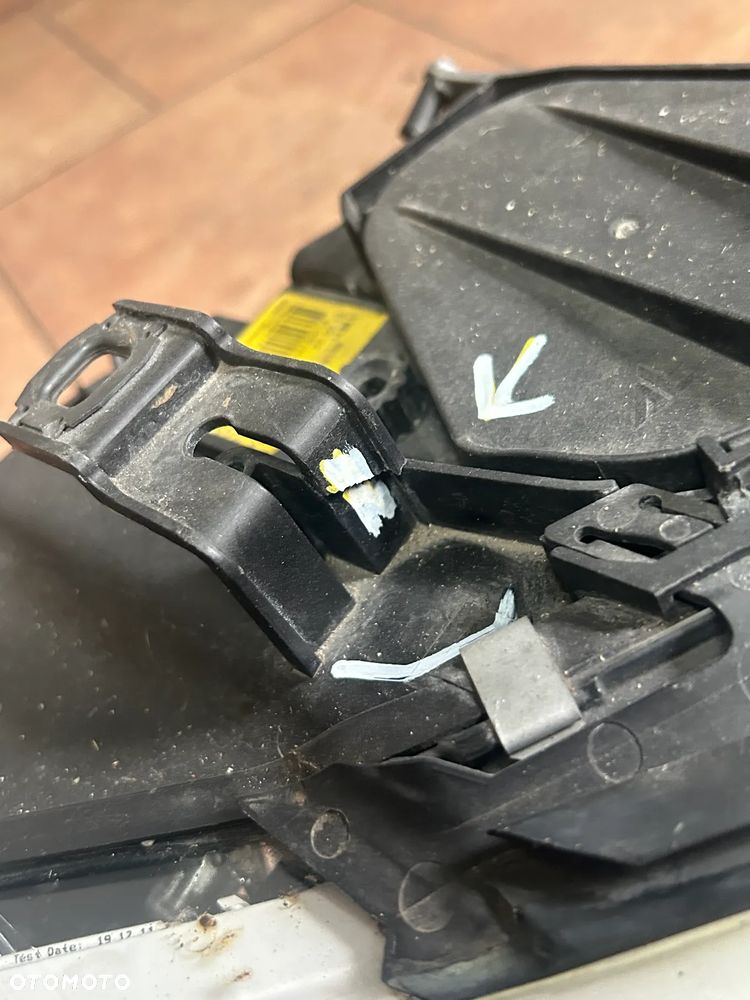 LAMPA BMW E92 E93 PRAWY PRZÓD KOMPLETNA LIFT 7239928 USZKODZONA - 3