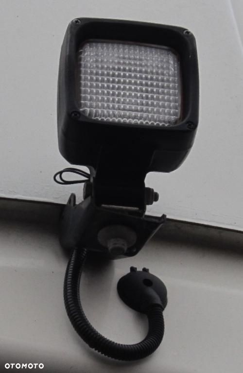 MAN LAMPA LAMPKA ŚWIATŁO ROBOCZE SKRZYNI - 1