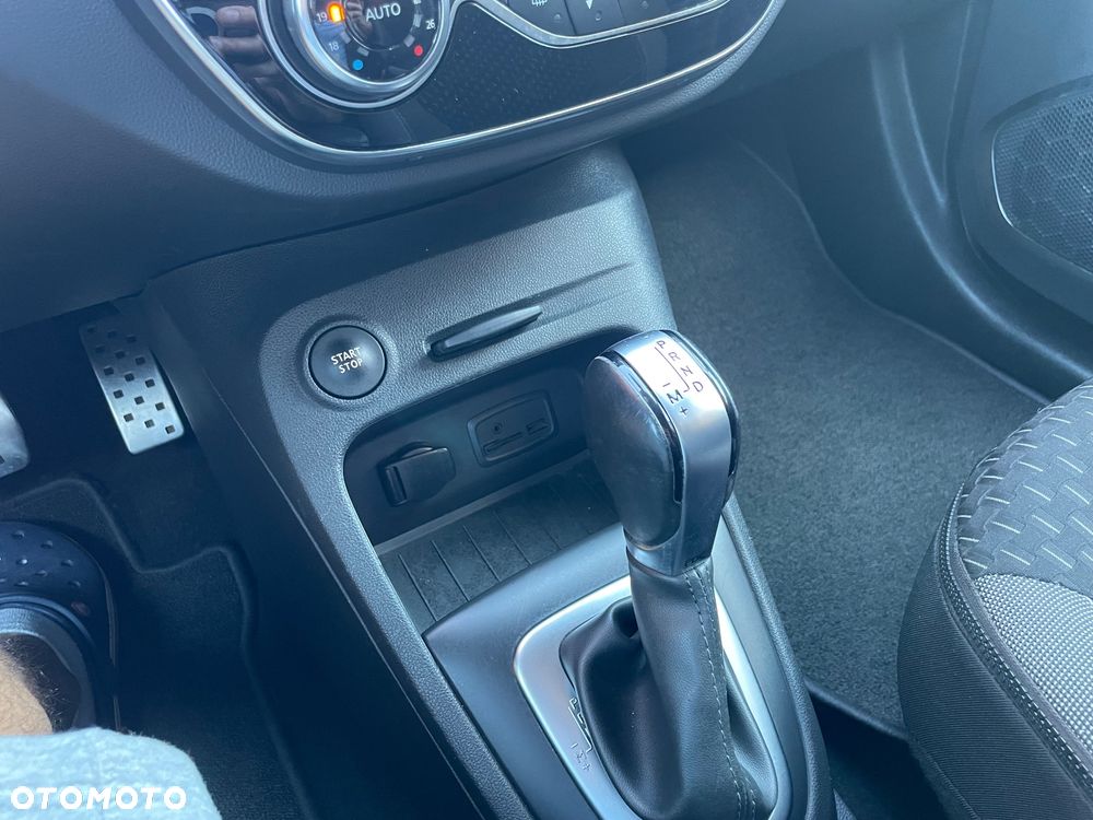 Renault Captur ENERGY TCe 120 EDC LIMITED - 17