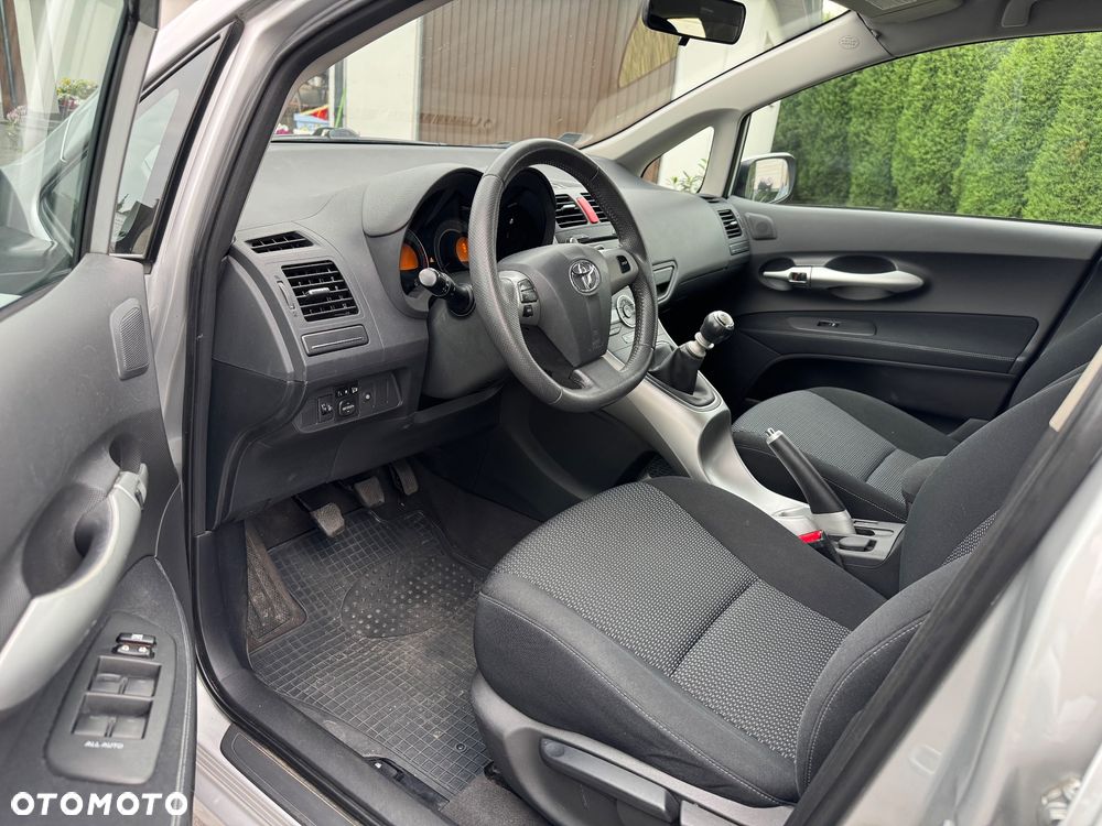 Toyota Auris - 6