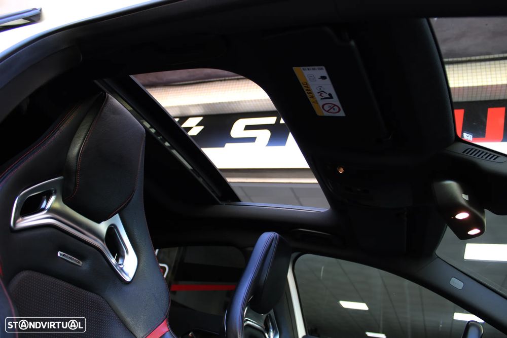 Mercedes-Benz A 45 AMG 4Matic Speedshift 7G-DCT - 51