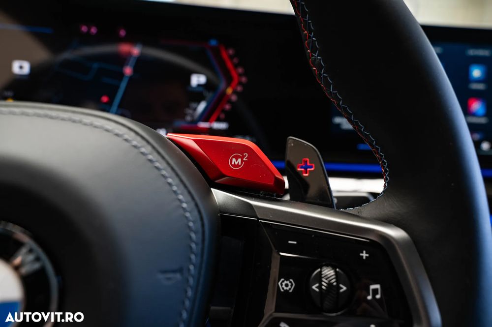BMW M5 xDrive - 24