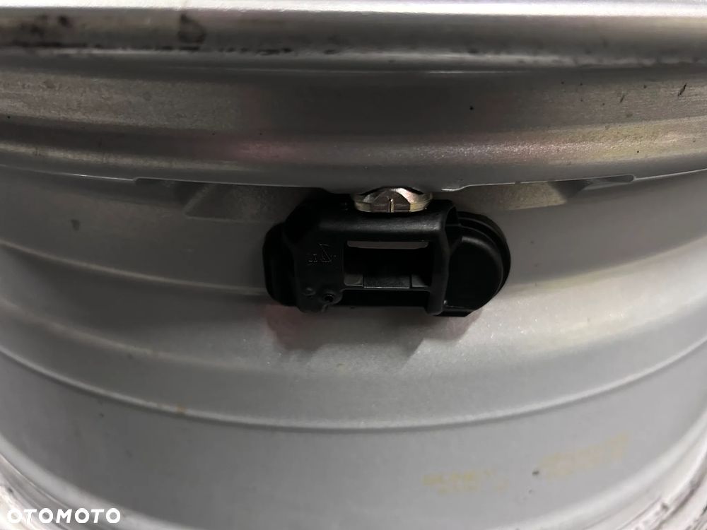 Alufelgi Mercedes C-Klasa W205, W204, E-Klasa W212, W213 17 cali 5x112 4szt. z czujnikami, ŁADNE! - 8