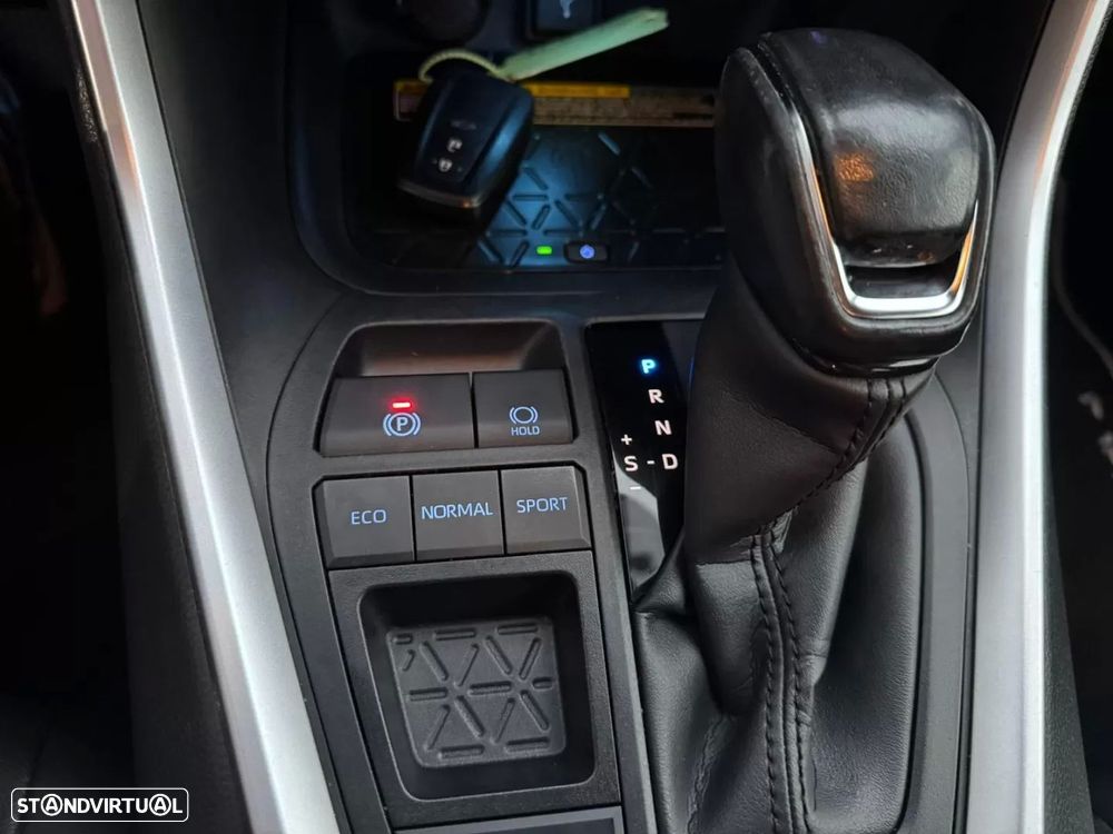 Toyota RAV4 2.5 HDF Exclusive - 9