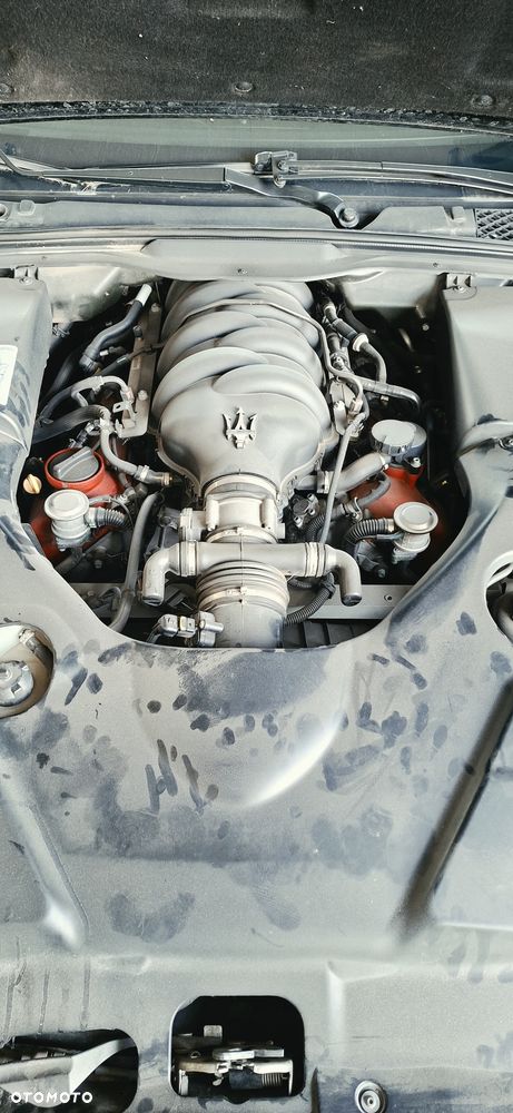 Maserati gran turismo maska pokrywa silnika - 6