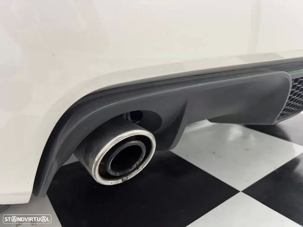 Abarth 500C 1.4 T-Jet - 11