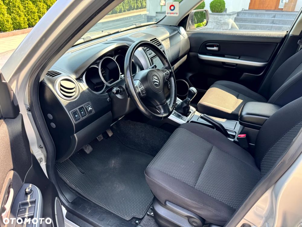 Suzuki Grand Vitara - 12