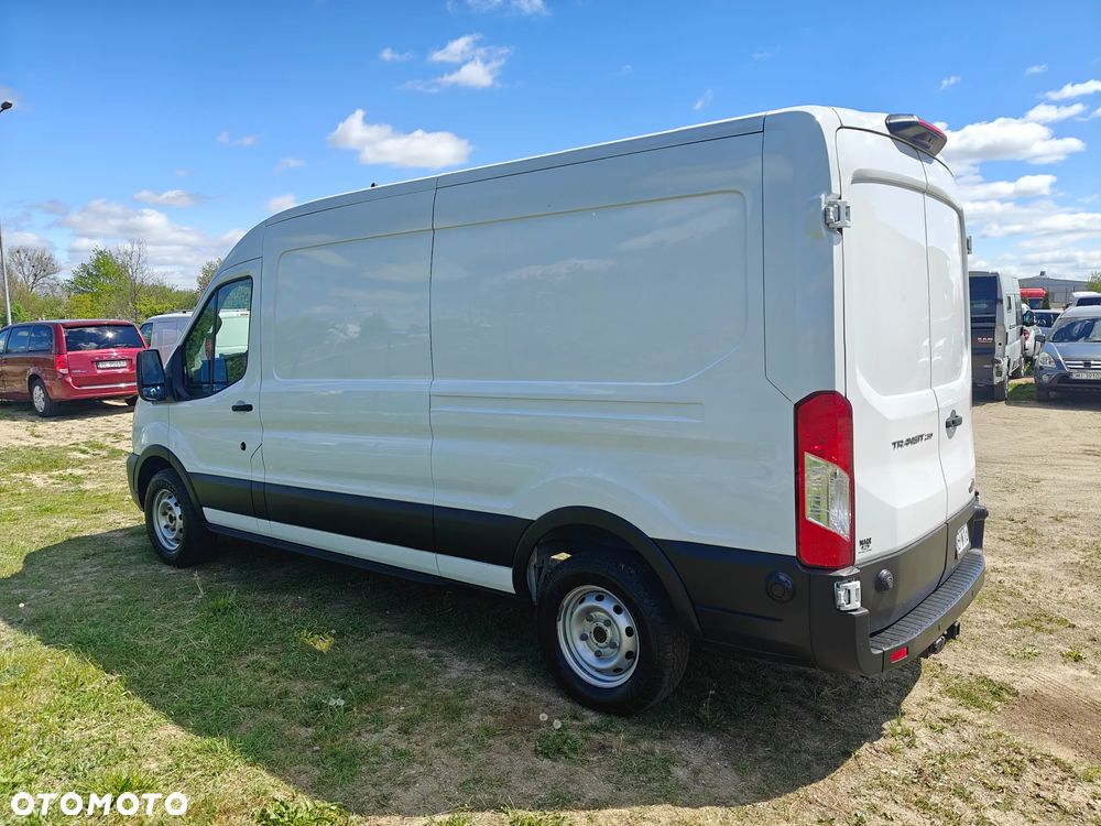 Ford Transit-250 - 6