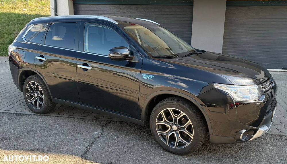 Mitsubishi Outlander 2.0 4WD - 1