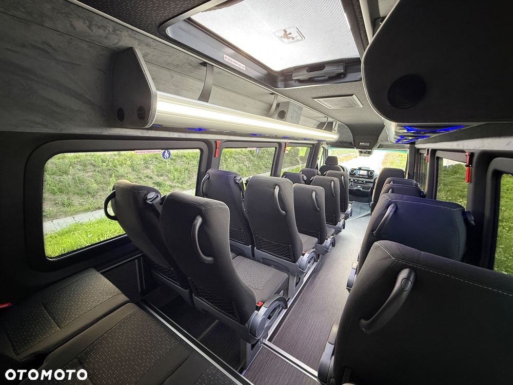 Mercedes-Benz Sprinter 519 - 39