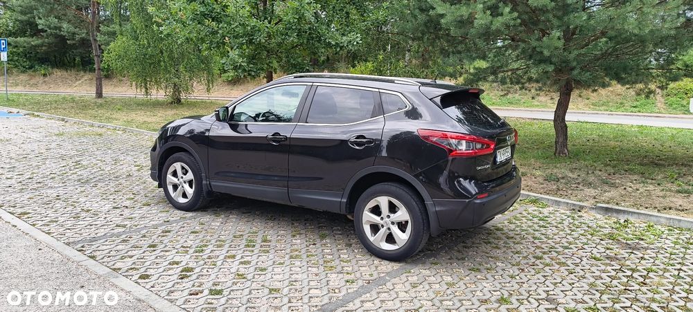 Nissan Qashqai - 2