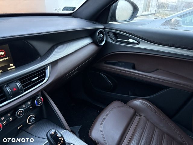 Alfa Romeo Stelvio 2.0 Turbo Executive Q4 - 9