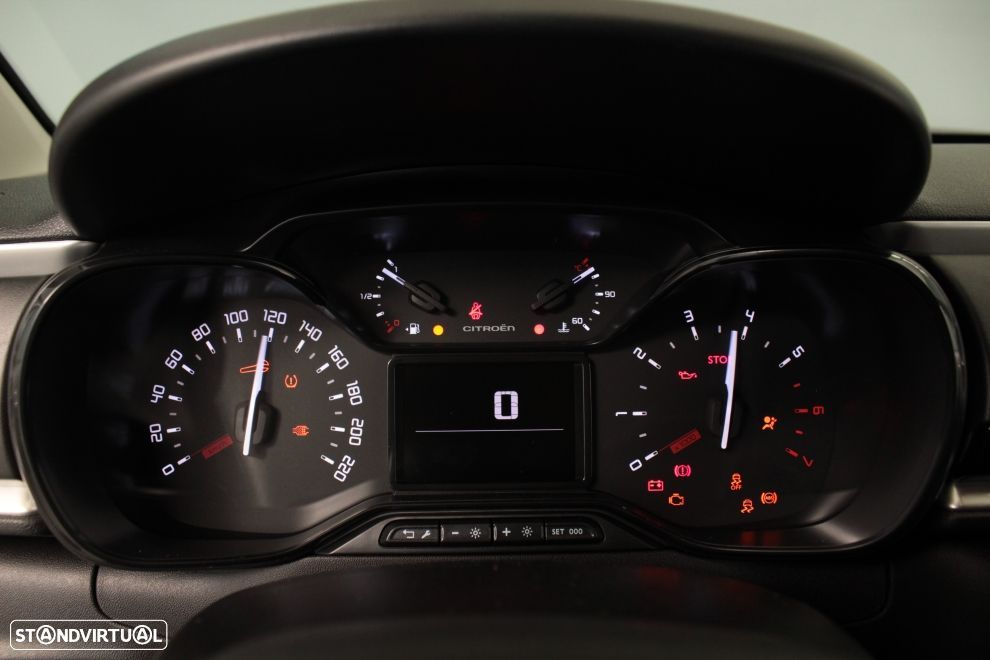 Citroën C3 1.2 PureTech Shine - 23