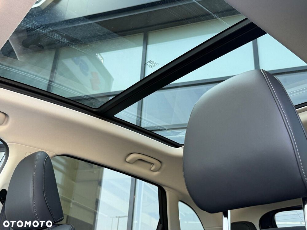 MG ZS Hybrid+ - 20
