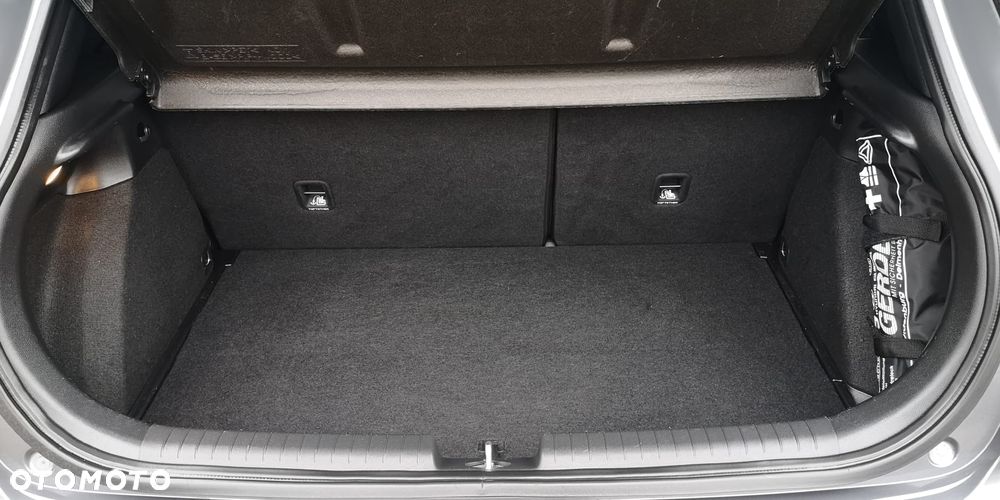 Hyundai i20 blue 1.2 Advantage+ - 35