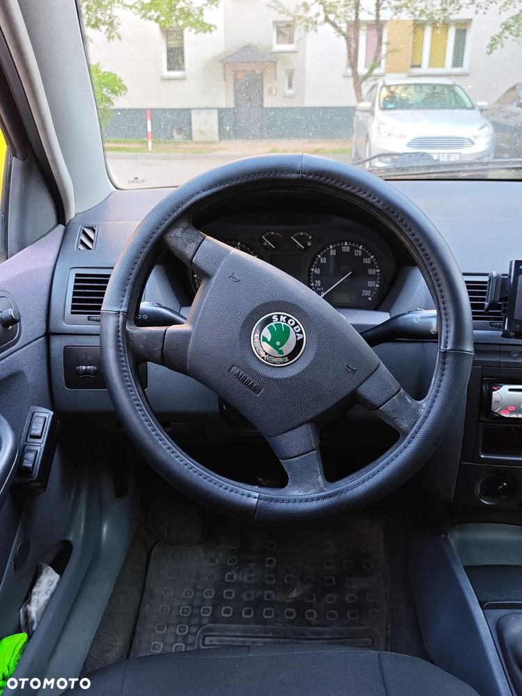 Skoda Fabia - 11