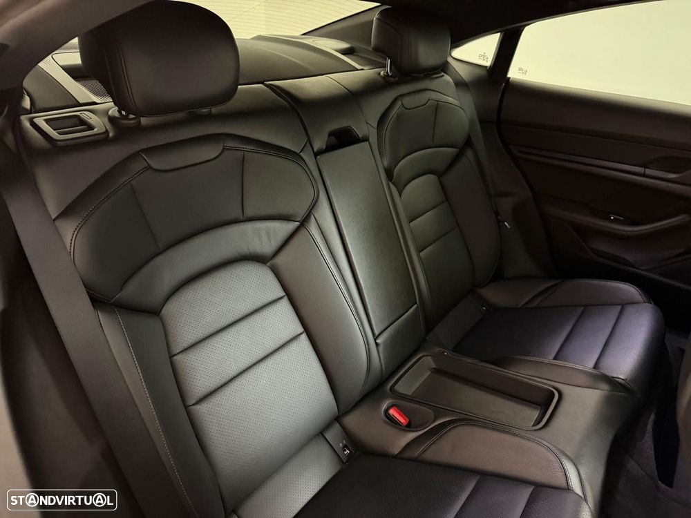 Porsche Taycan Standard - 13