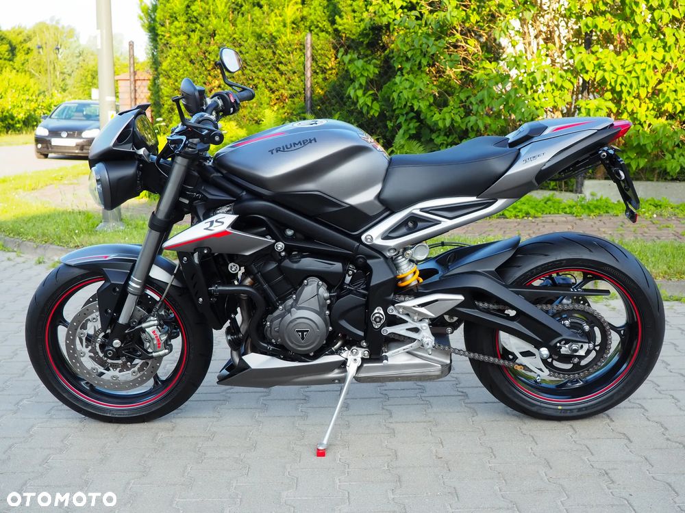 Triumph Street Triple - 7