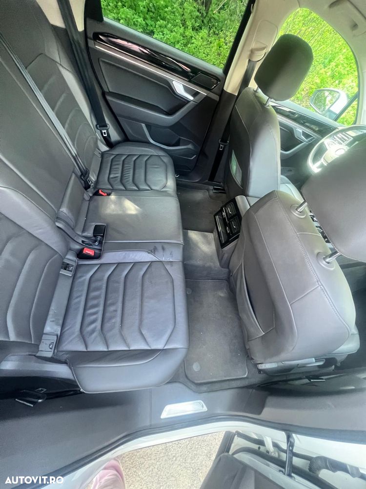 Volkswagen Touareg 3.0 V6 TDI 4Motion DPF Automatik R-Line - 9