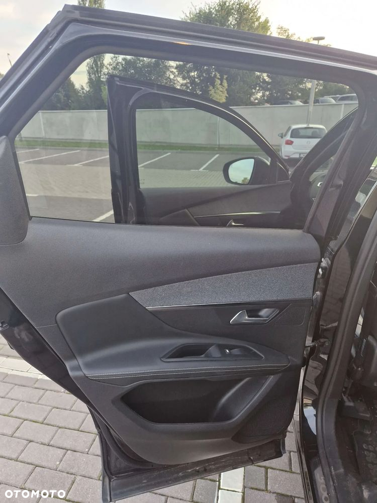 Peugeot 3008 1.6 PureTech GPF GT Line S&S EAT8 - 10