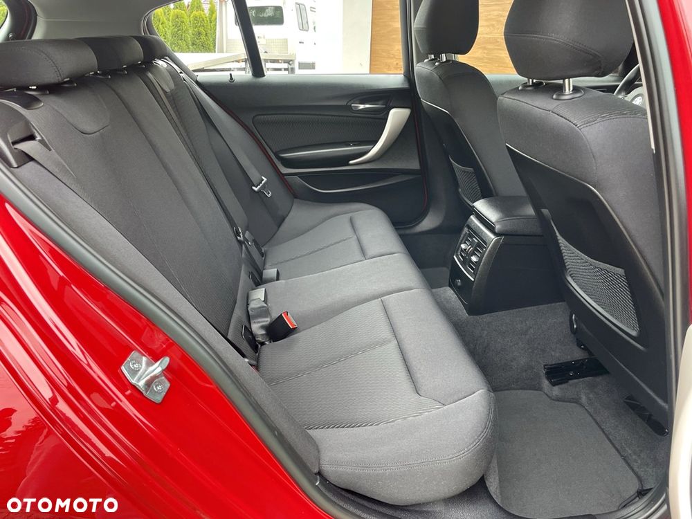BMW Seria 1 116i Sport Line - 32
