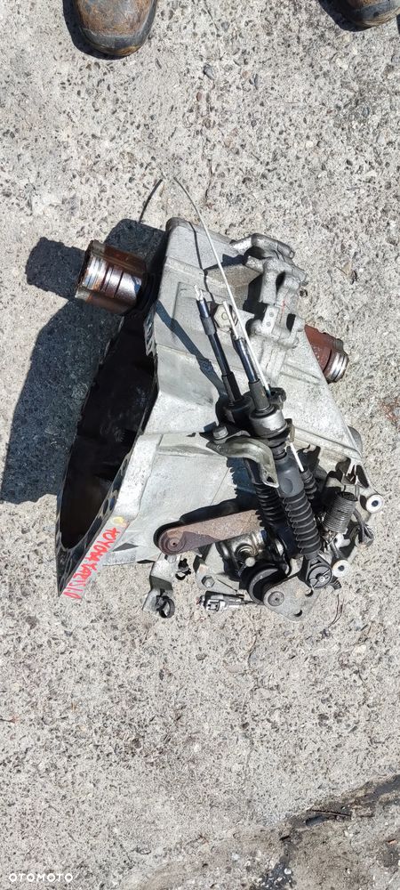 SKRZYNIA BIEGÓW TOYOTA YARIS II 1,0 - 2