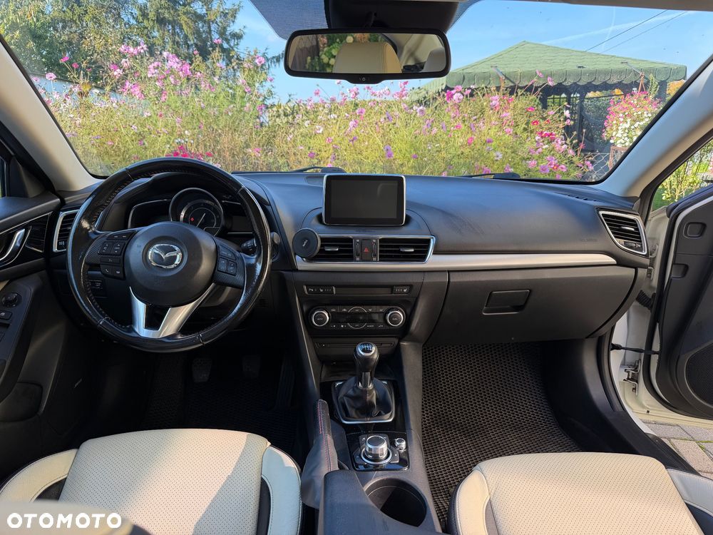 Mazda 3 - 5