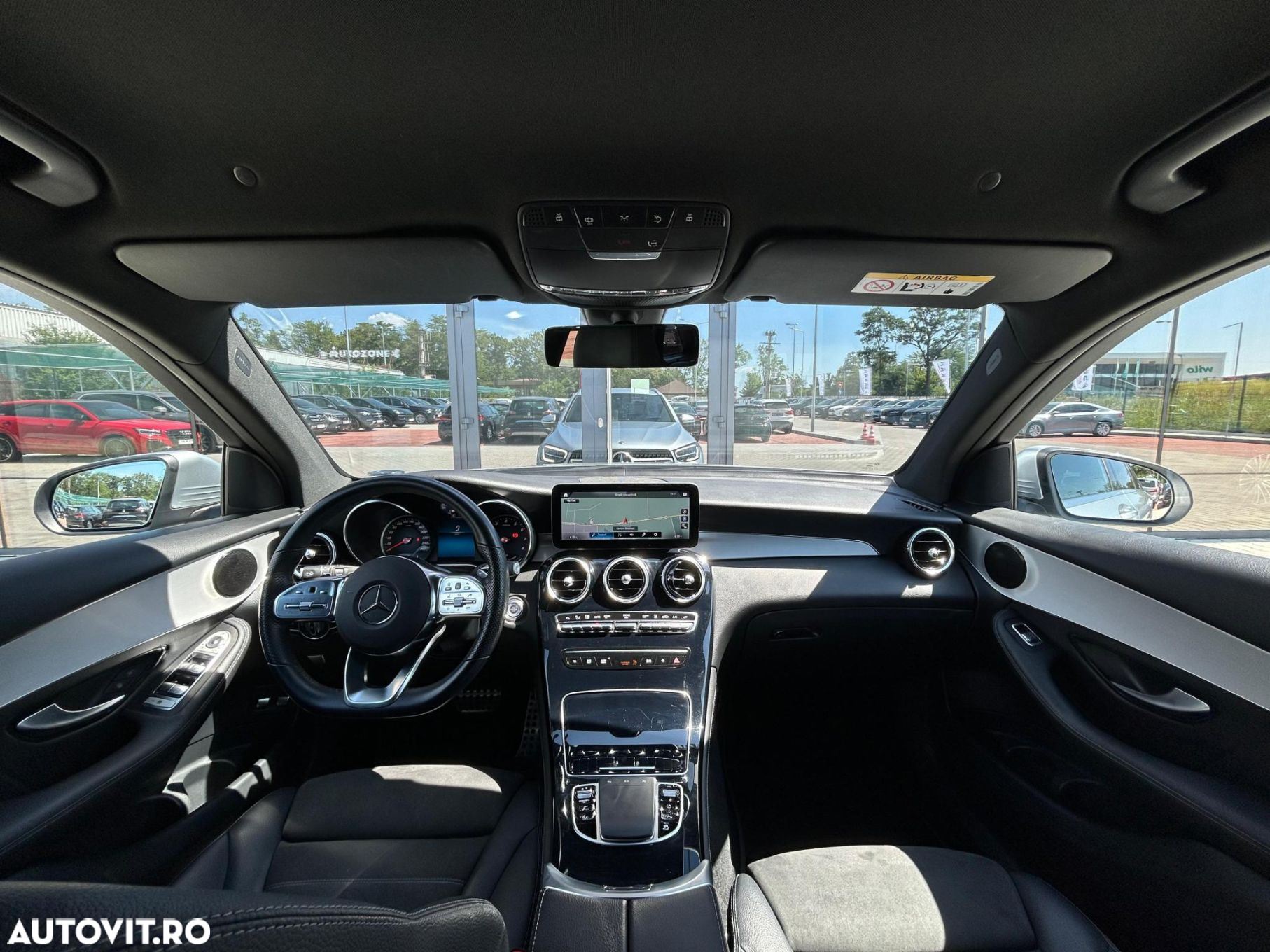 Mercedes-Benz GLC 300 e 4Matic 9G-TRONIC AMG Line - 12